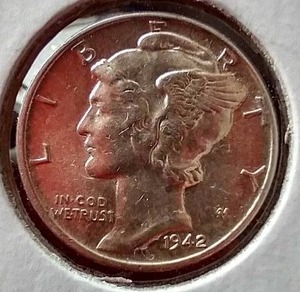 lot 136 image: Uncirculated 1942 Mercury Dime