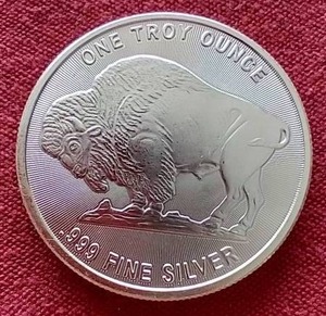 lot 162 image: Buffalo 1 oz Silver Round