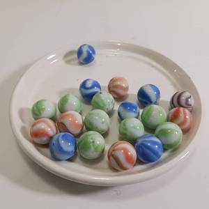 lot 413 image: Large lot of Vintage Glass Marbles