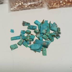 lot 428 image: Attention Artists  Large 60, seed beads, Genuine Turquoise jewelers scraps and other shell beads