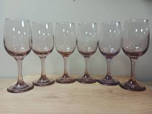 lot 456 image: Vintage Libbey Premiere Plum Wine Goblets