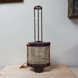 lot 455 image: Very Old Edelmann No. 900 TV Freez-D-Tector, an automotive cooling system antifreeze tester (before they made antifreeze)