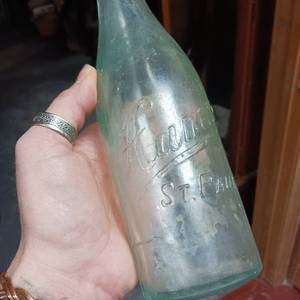 lot 62 image: HAMMS  Antique Blob Top blown glass bottle (pre-1910) -Theodore Hamm Brewing Co. in Saint Paul, Minnesota