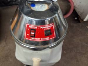 lot 113 image: Crusader 5-120 WetDry Slurry Vacuum, designed for heavy-duty industrial cleaning - works.