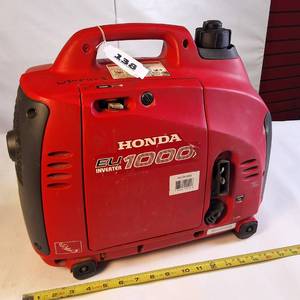 lot 6A image: Honda EU1000i Inverter Generator - works great