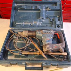 lot 338 image: Bosch RH540M SDS-max Combination Rotary Hammer.