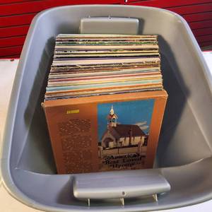 lot 385 image: Very Large Lot of LPs - Vintage - Elvis Presley and  Too many to list