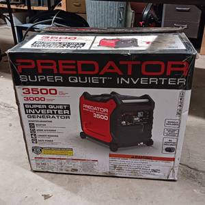 lot 204 image: Predator 3500 Watt Super Quiet Inverter Generator - in orignal box