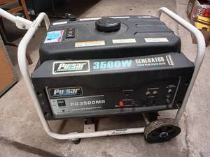 lot 152 image: Pulsar PG3500MR portable gasoline generator - works great