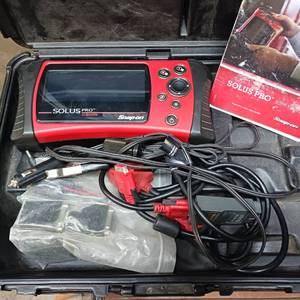 lot 5A image: Snap-on Solus Pro (Model EESC316) diagnostic scanner used for automotive troubleshooting
