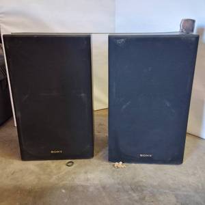 lot 269 image: Vintage Sony speaker system