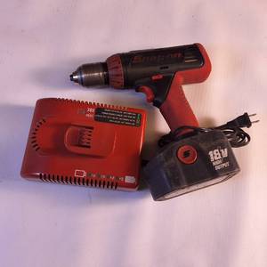 lot 275 image: Snap-on CDR4850 18V Cordless DrillDriver.