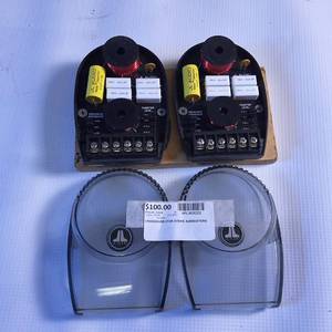 lot 276 image: JL Audio crossover components, matching the crossover unit from the C2-650 Evolution Series component speaker system.