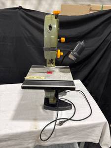 lot 1725 image: Rockwell Shopseries Band Saw