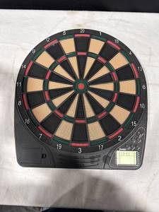 lot 1737 image: Franklin Electronic Dartboard