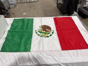 lot 1747 image: Mexican National Flag