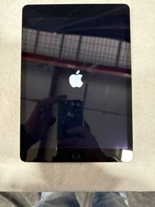 lot 1766 image: Apple iPad 9th Gen (tested ok)