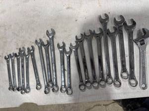 lot 1794 image: Assorted Metric Wrench Set