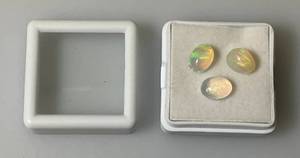 lot 44 image: Natural Ethiopian Oval Opals 6x8MM