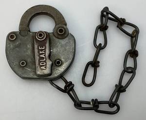lot 134 image: Antique ADLAKE L&N Railroad Lock