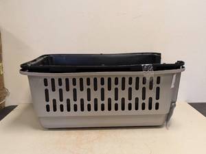 lot 51 image: VIBERANT LIFE PET KENNEL MEDIUM GRAY