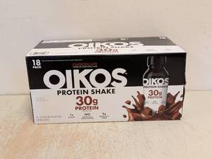 lot 76 image: OIKOS PROTEIN SHAKE MIXED PACK VANILLA  CHOCOLATE 18CT