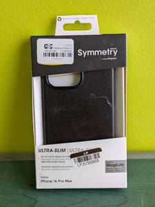 lot 100 image: NEW SYMMETRY SERIES WITH MAGSAFE PHONE CASE BLACK