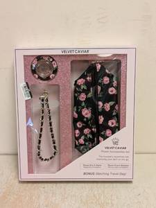 lot 134 image: NEW VELVET CAVIAR PHONE ACCESSORIES SET (FLORAL)