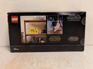 lot 147 image: NEW LEGO STAR WARS BUILDING SET