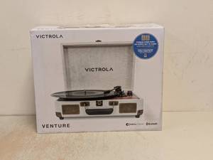 VICTROLA VENTURE SUITCASE RECORD PLAYER WITH BLUETOOTH