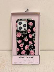 lot 123 image: NEW VELVET CAVIAR IPHONE 16 PRO CASE