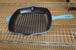 lot 8 image: Enameled Cast Iron Square Skillet