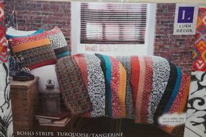 lot 27 image: Lush Dcor Cotton Reversible 3-Piece Quilt Set - FullQueen