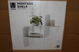 lot 38 image: Umbra Montage Shelf  - 24.25x6x18.5 White