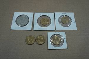 lot 174 image: Assorted US Dollar Coins - Eisenhower, Presidential