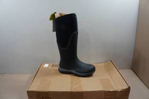 lot 219 image: Muck Wetland Boots - Womens 7