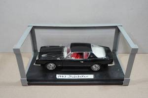 lot 238 image: 1963 Studebaker Die-Cast Car - 118 Scale