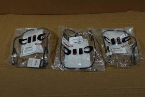 lot 303 image: 3 Clic Magnetic Reading Glasses 1.50