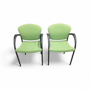 lot 40 image: HON Ignition multi-purpose stacking guest chair