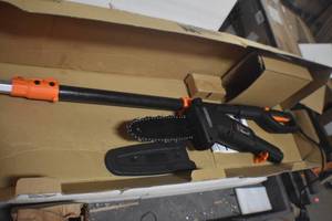 lot 1 image: WEN 4019 6-Amp 8-Inch Electric Telescoping Pole Saw
