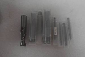 lot 21 image: WEN 33108A 8-Piece 2-Flute HSS End Mill Set for Milling Machines