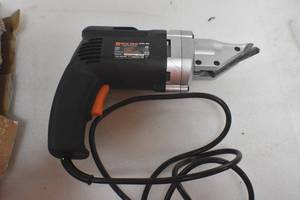 lot 29 image: WEN 3650 Variable Speed Swivel Head Electric Metal Shear
