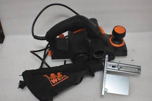 lot 45 image: WEN 6530 3-14 in. 6 Amp Corded Hand Planer