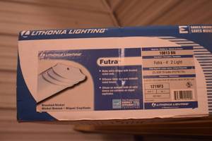 lot 69 image: Fluorescent Light Fixture