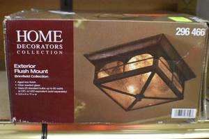 lot 73 image: Exterior Flush Mount