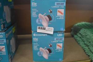 lot 77 image: Recessed Lights