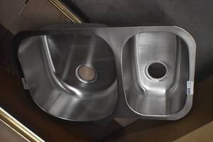 lot 89 image: Kitchen Sink