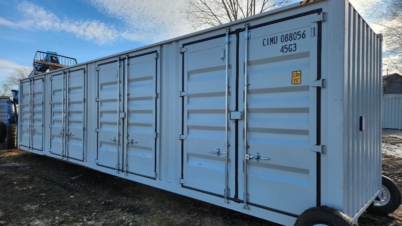 lot 350 image: CIMU0880561  Sea Container with 4 Side Doors, 40HC, Single Trip