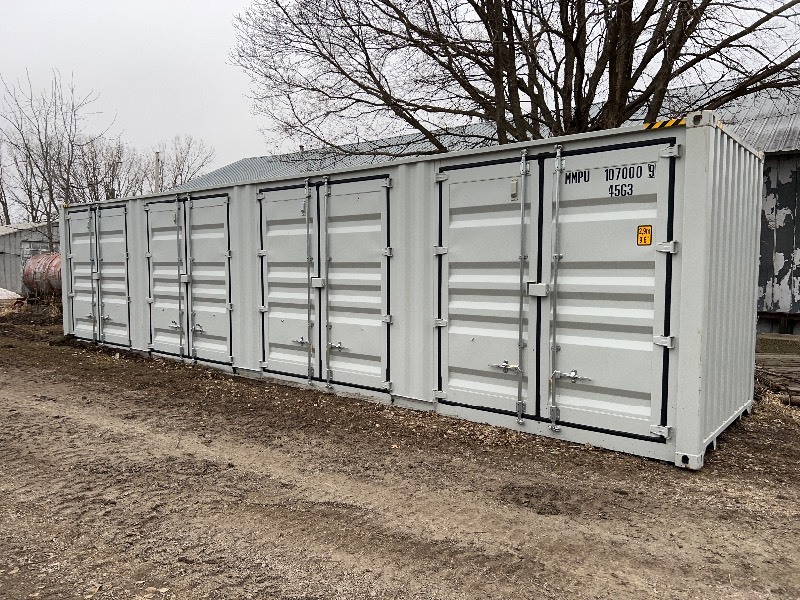 lot 440 image: MMPU1070009  40 Ft High Cube Sea Container with 4 Sets of Side Doors