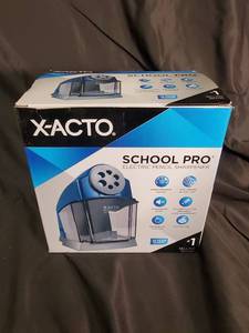 lot 6 image: X-ACTO School Pro Electric Pencil Sharpener - Original Box, 10-Year Warranty